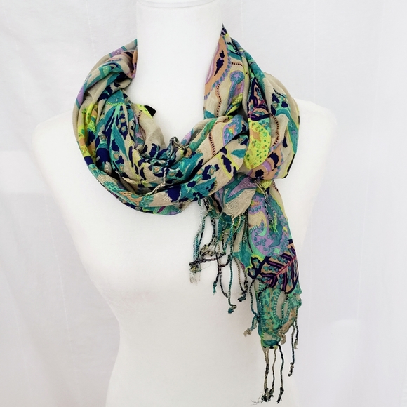 Cejon Accessories - Lightweight Paisley Scarf